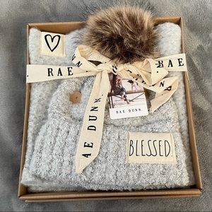 Rae Dunn Hat & Scarf Set